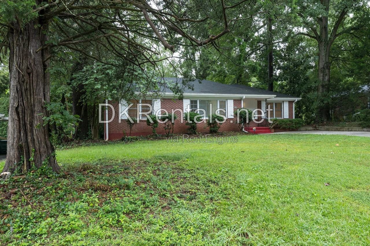 2293 Vistamont Dr - Photo 2 of 26
