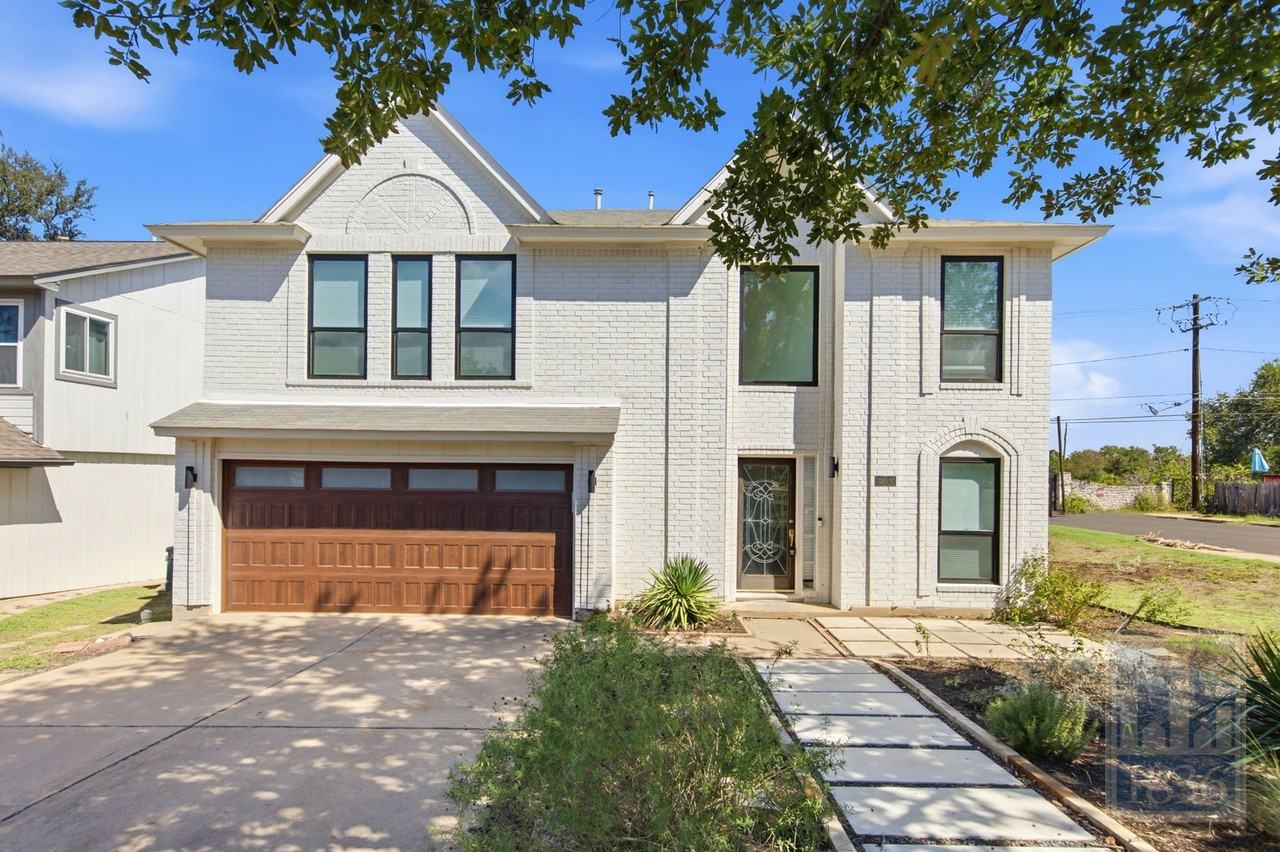 4200 Cortina Dr - Photo 2 of 29