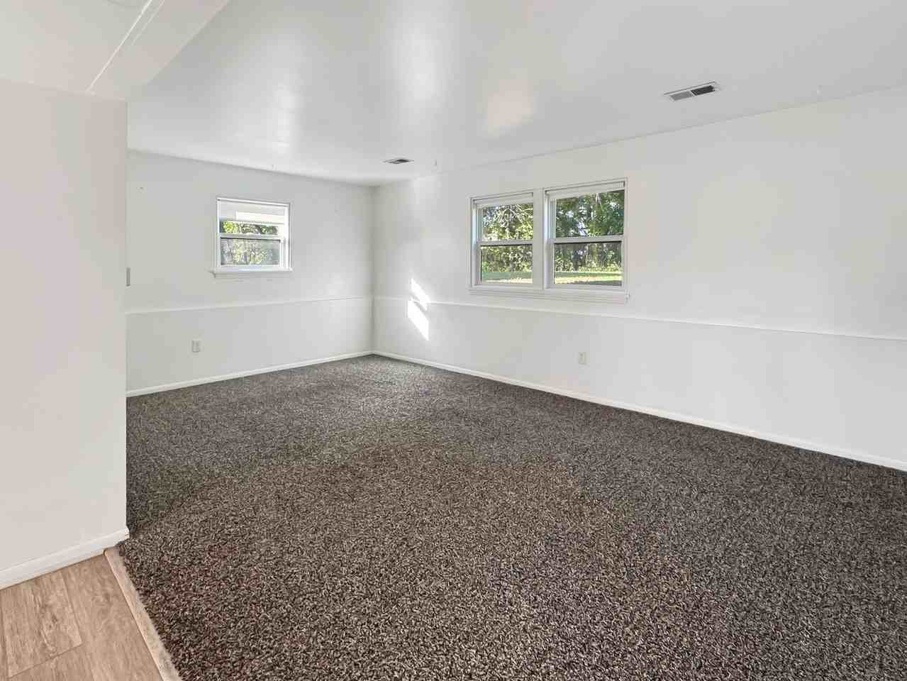 2630 Sherwood St Sw - Photo 3 of 8