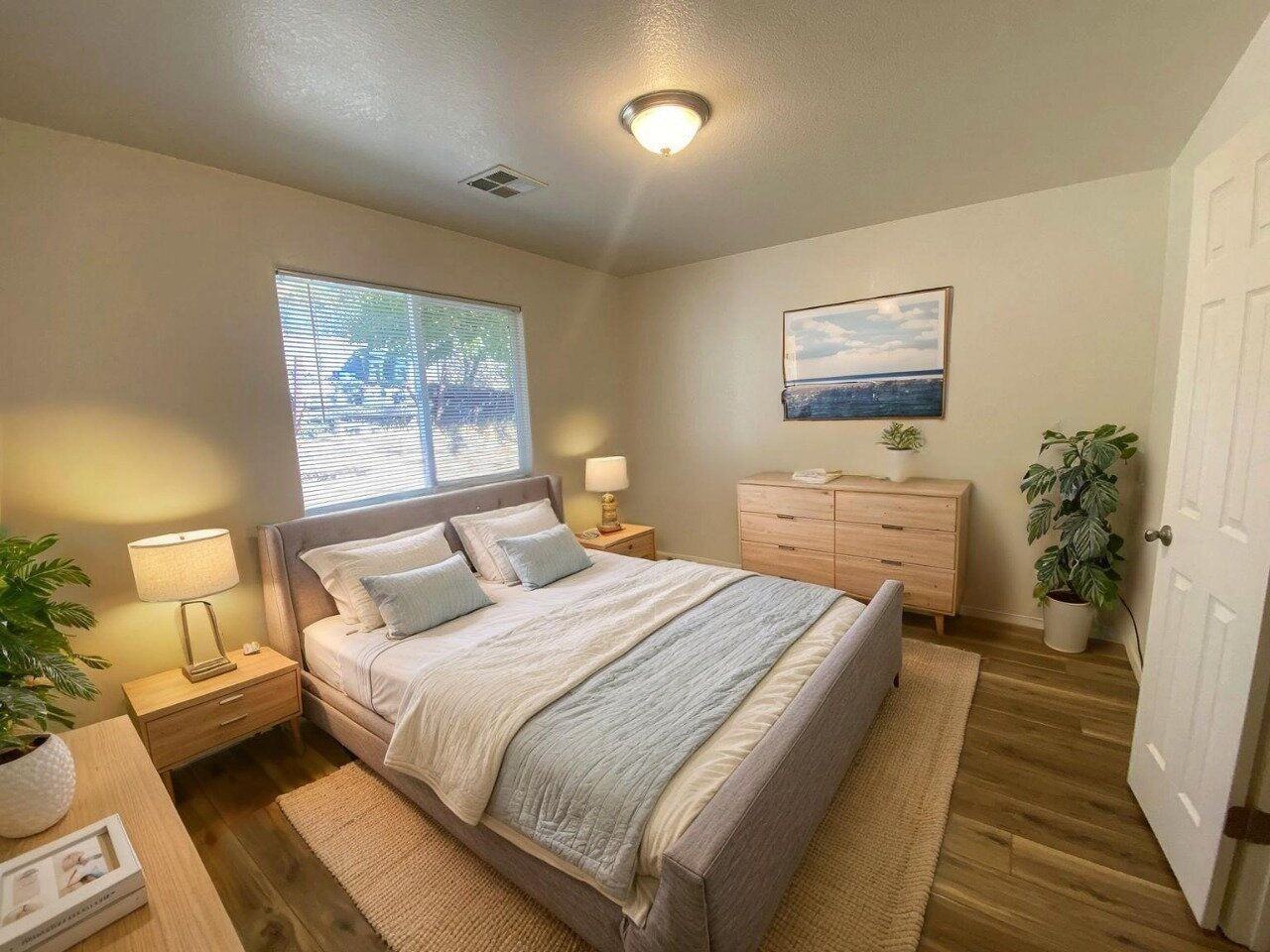 1536 Se Booth Ave - Photo 4 of 29
