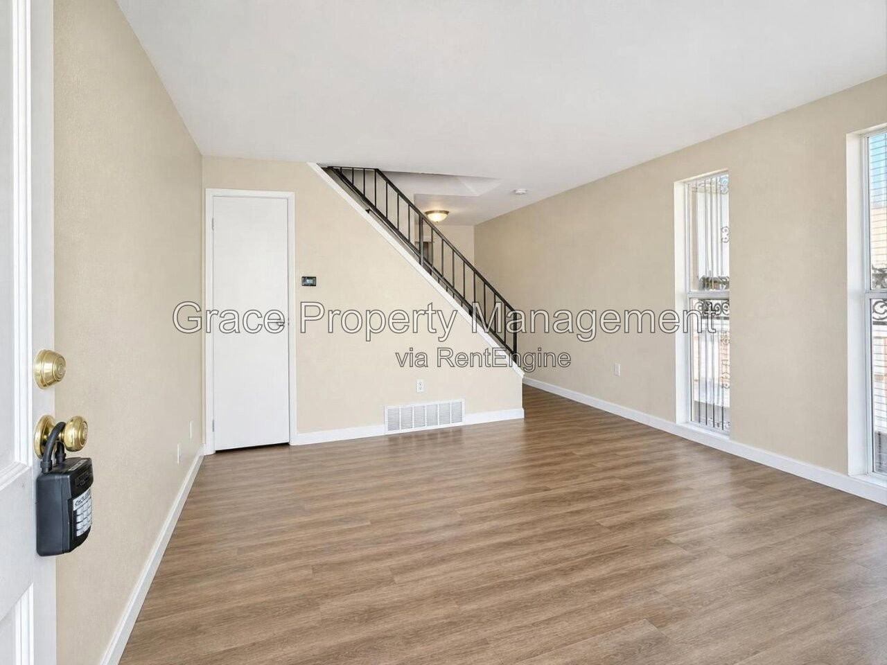 1350 Zephyr St #16 - Photo 3 of 15