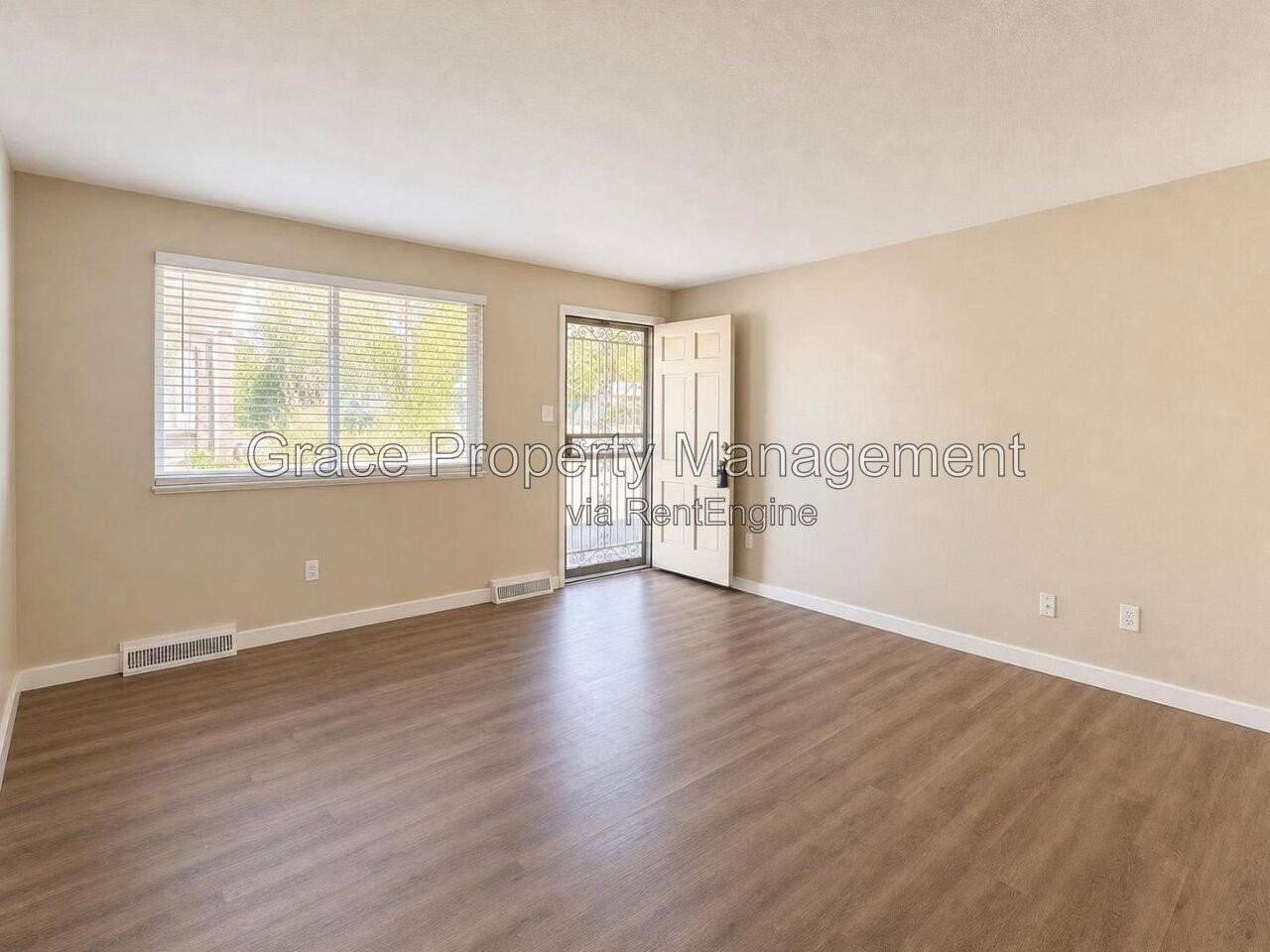 1350 Zephyr St #16 - Photo 4 of 15