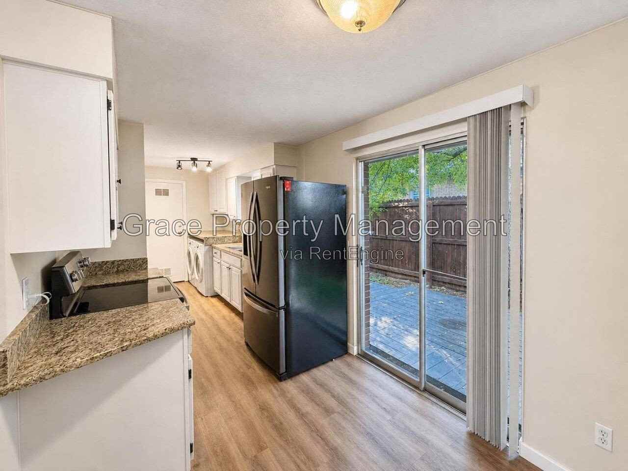 1350 Zephyr St #16 - Photo 5 of 15