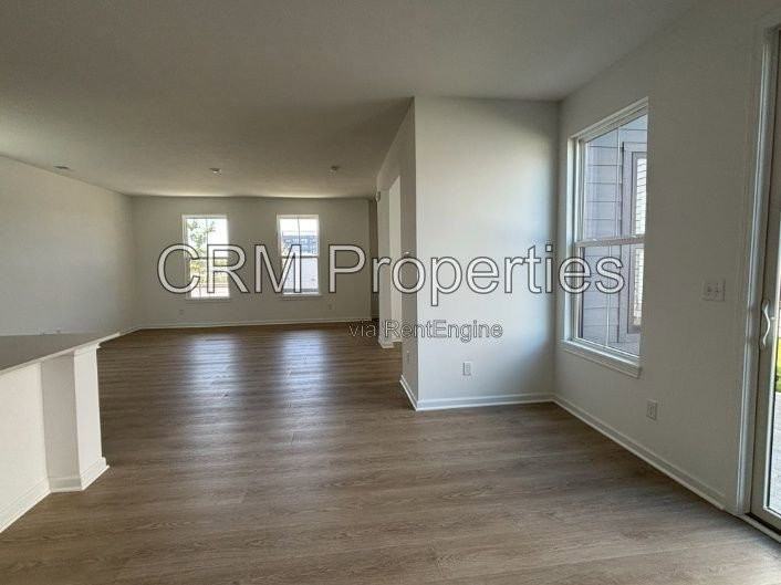 9086 Anthem Ave - Photo 7 of 49