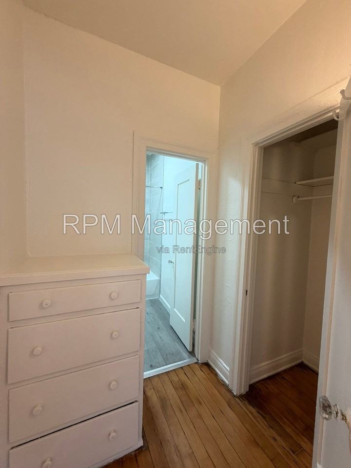 835 3/4 N Formosa Ave - Photo 6 of 8
