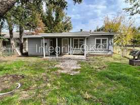 4105 N Redmond Ave - Photo 1 of 1