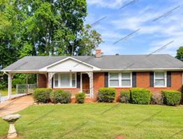 featured image of 617 Azalea Dr