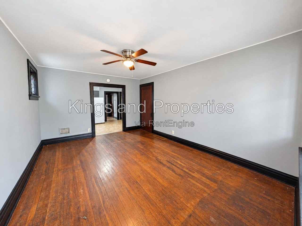 5017 Mardel Ave - Photo 4 of 13