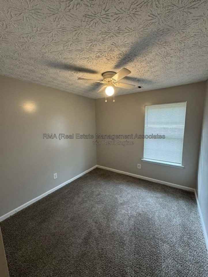 1764 Carrington Dr - Photo 7 of 13