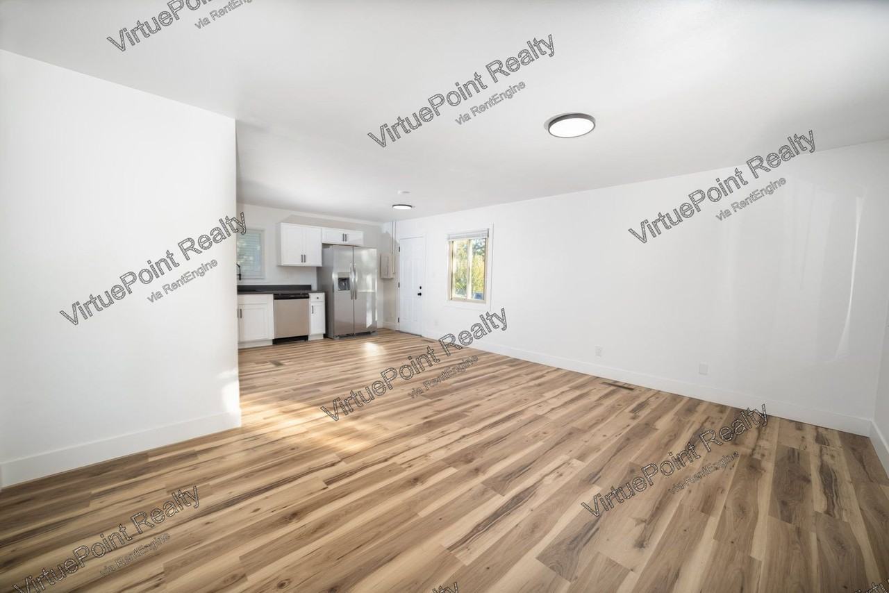 7418 Wollam Ave - Photo 6 of 18
