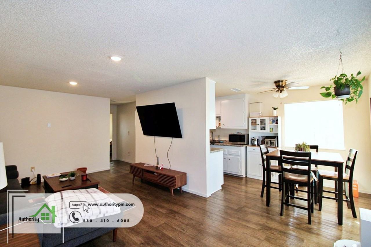2780 Heather Ln #12 - Photo 4 of 18