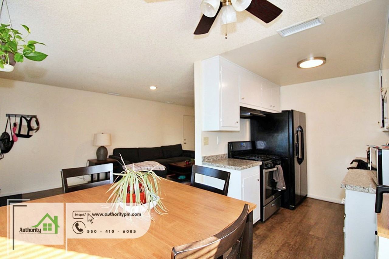 2780 Heather Ln #12 - Photo 5 of 18