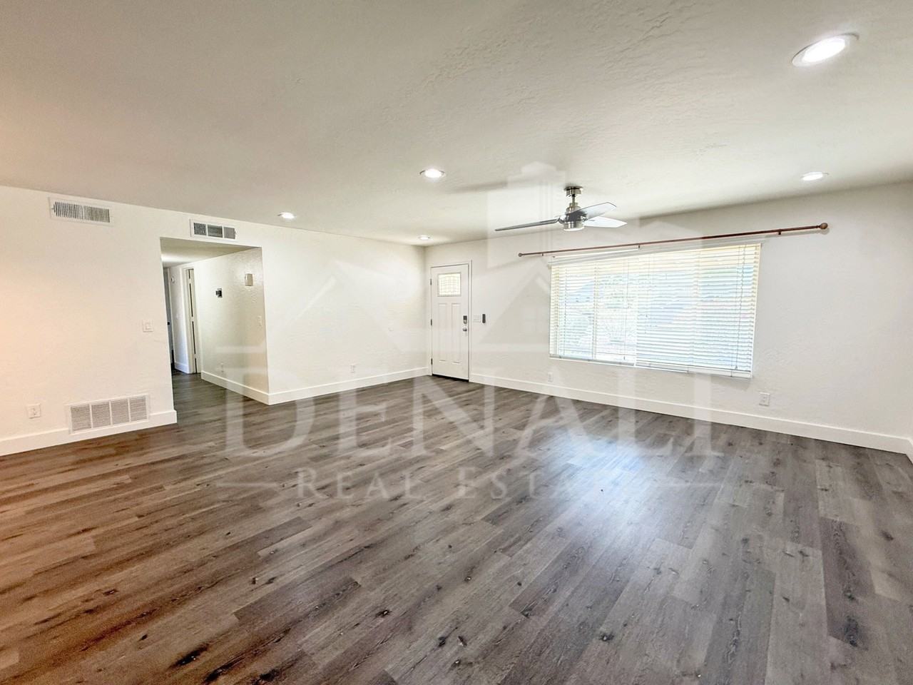 2434 E Jensen St - Photo 5 of 23