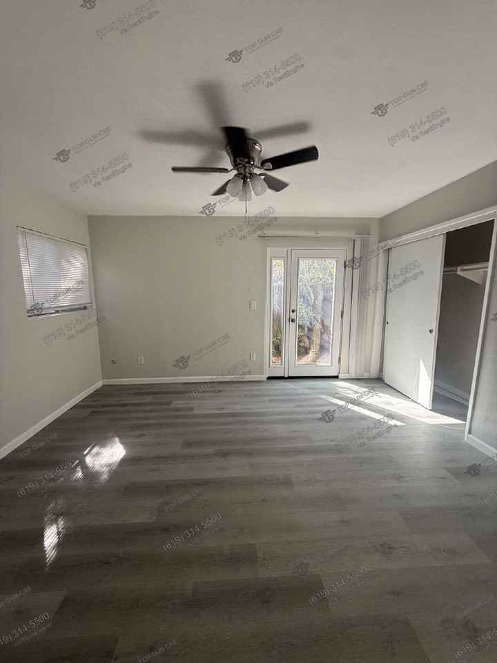 3690 Curlew St - Photo 3 of 18