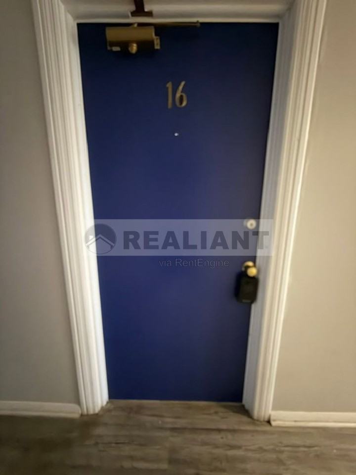 1708 Jennifer Rd #A16 - Photo 2 of 20