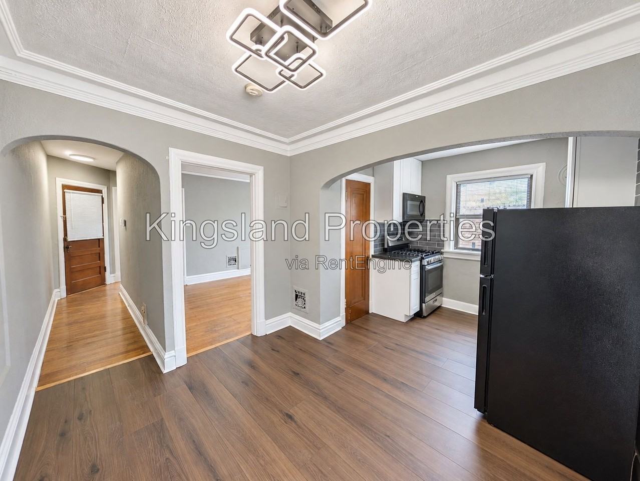 5301 Pernod Ave - Photo 6 of 17
