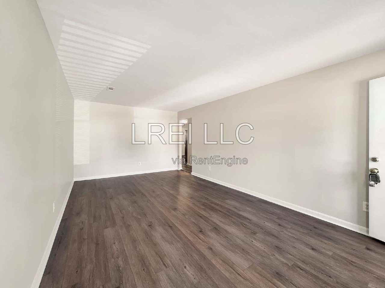 1430 Shingo Ave - Photo 2 of 13