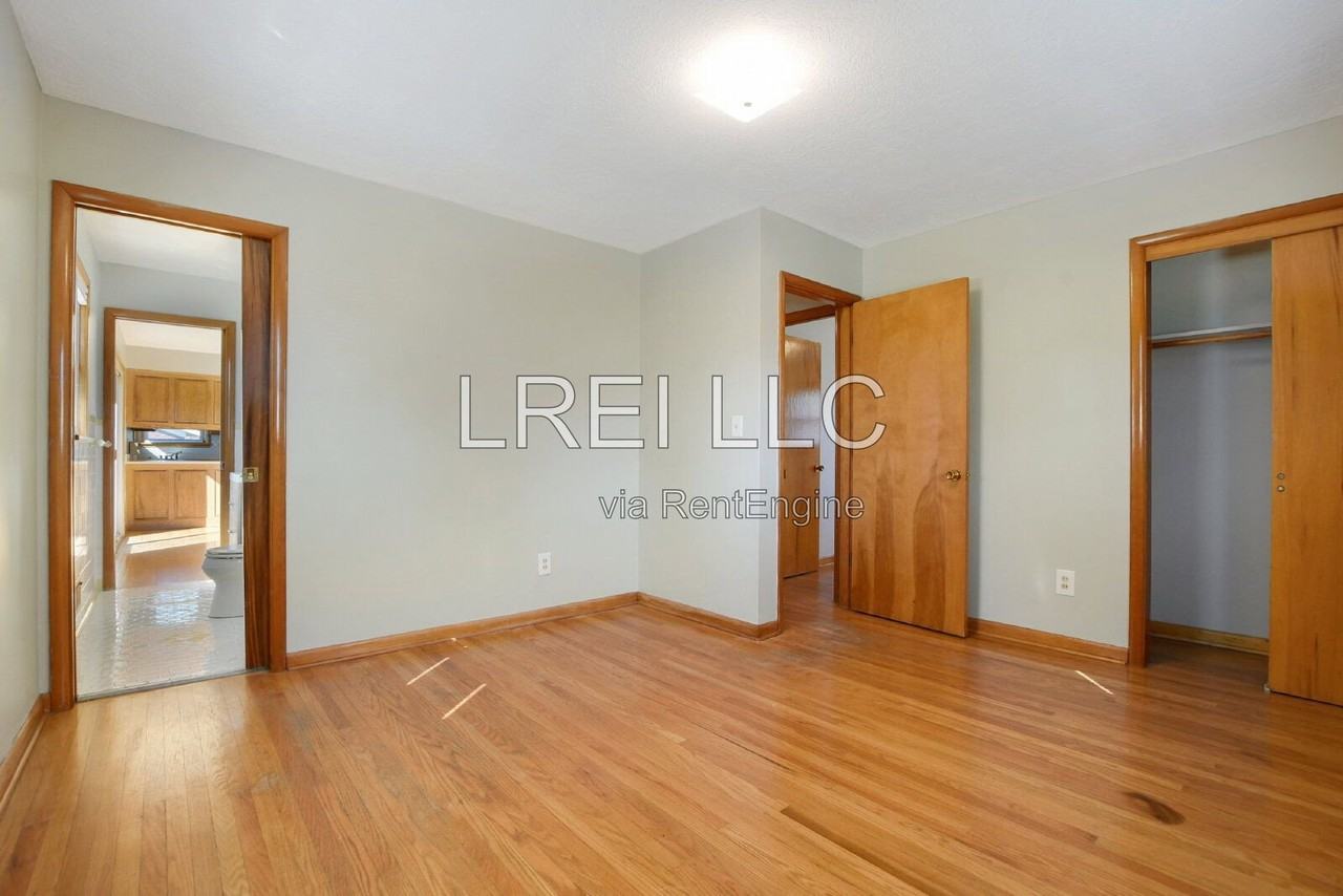 4906 Lacarem Dr - Photo 6 of 16