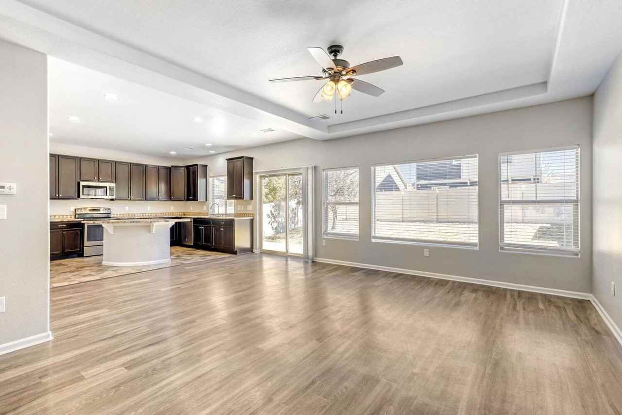 4436 Walden Ct - Photo 3 of 12