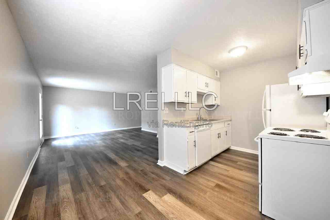 1568 Illinois Rd #4 - Photo 6 of 19