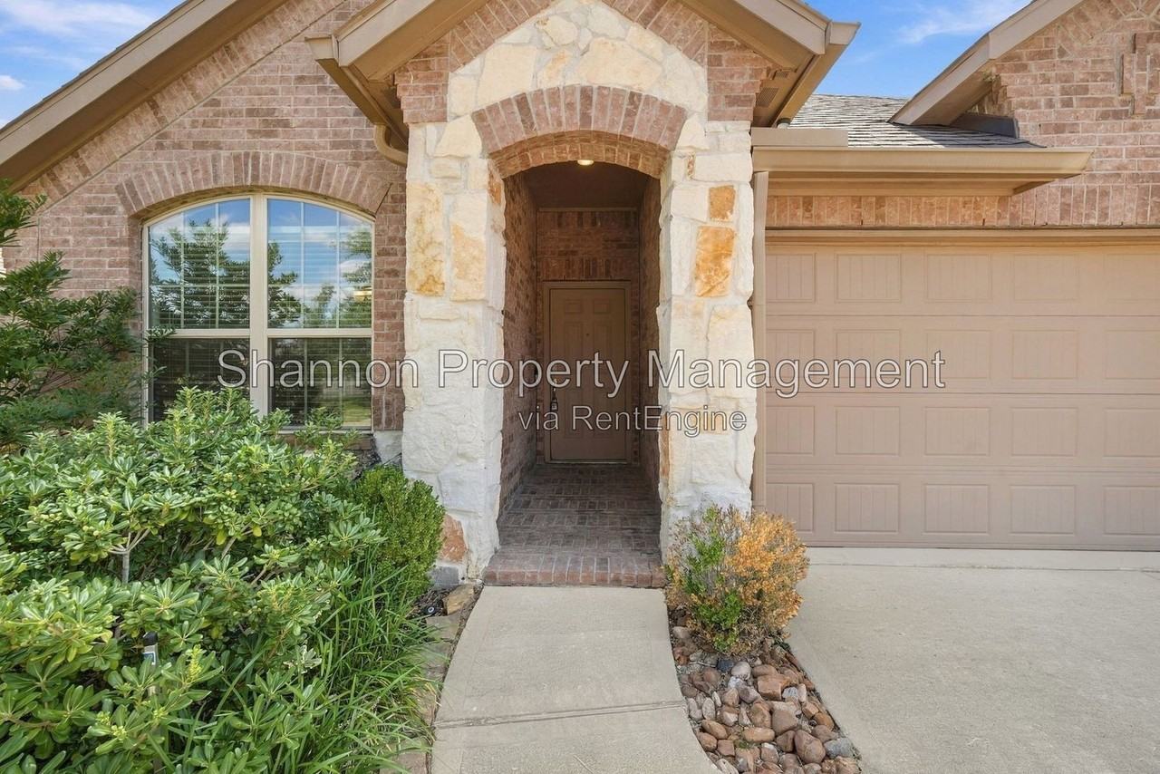 23715 Rivage Ridge Dr - Photo 3 of 34