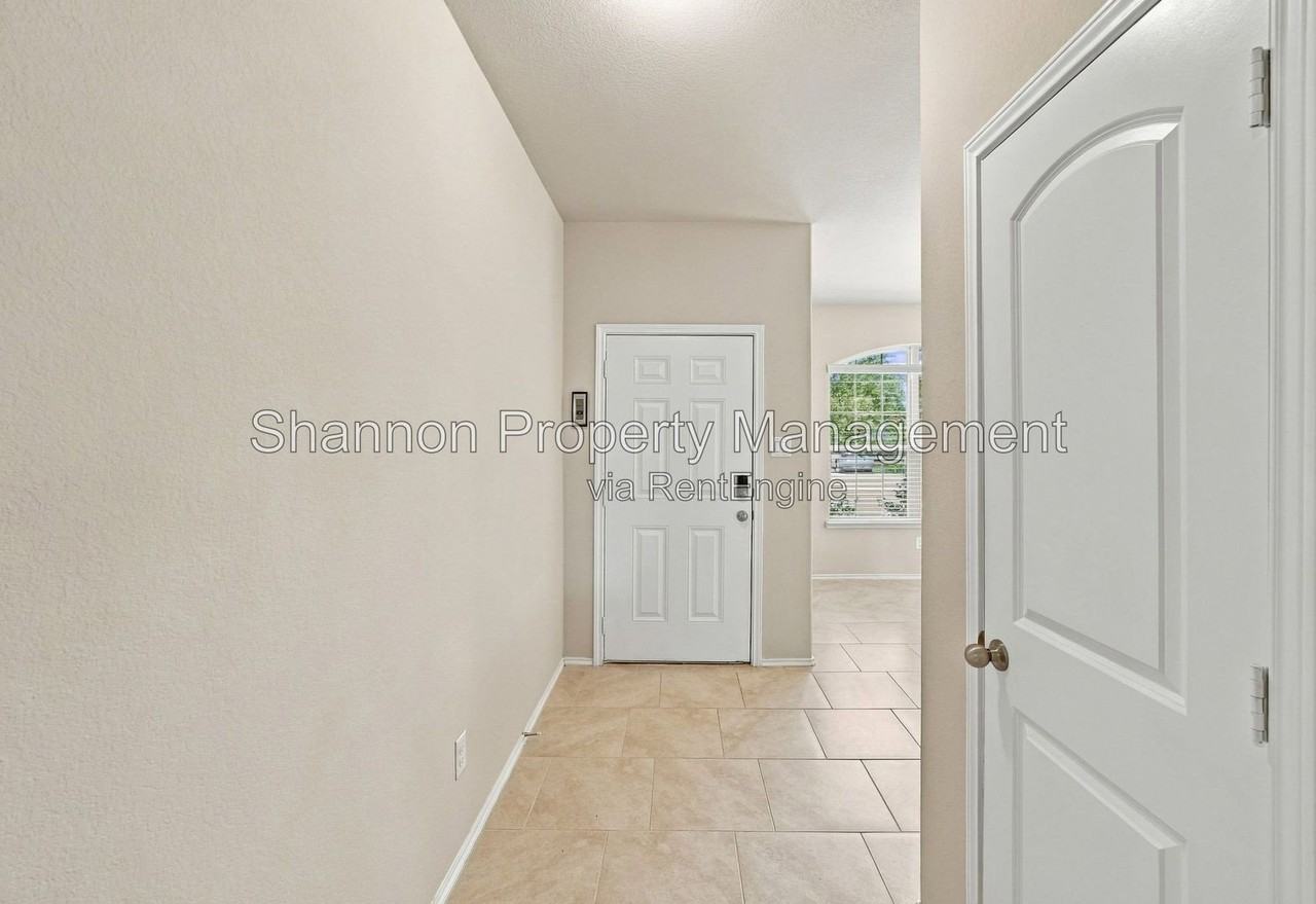 23715 Rivage Ridge Dr - Photo 4 of 34