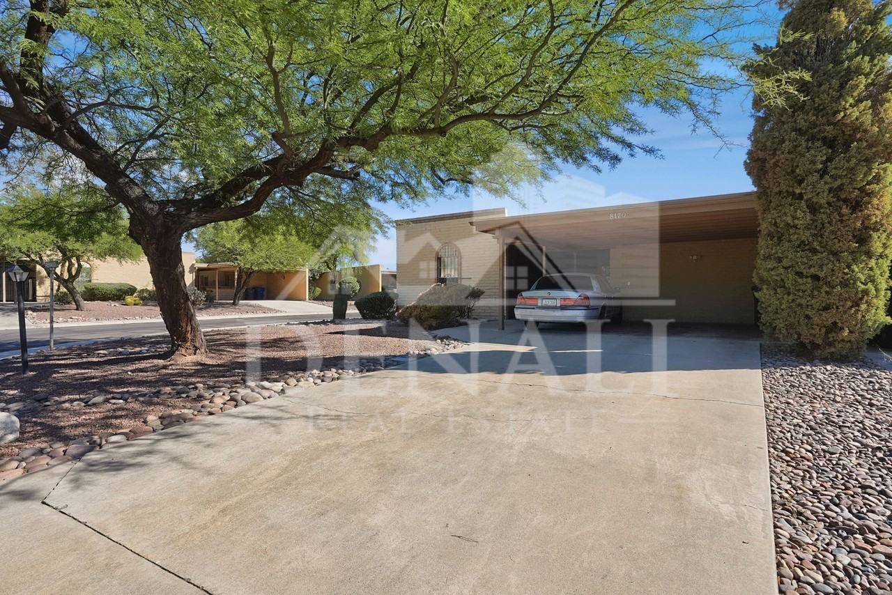8170 E Renaud Ln - Photo 2 of 34