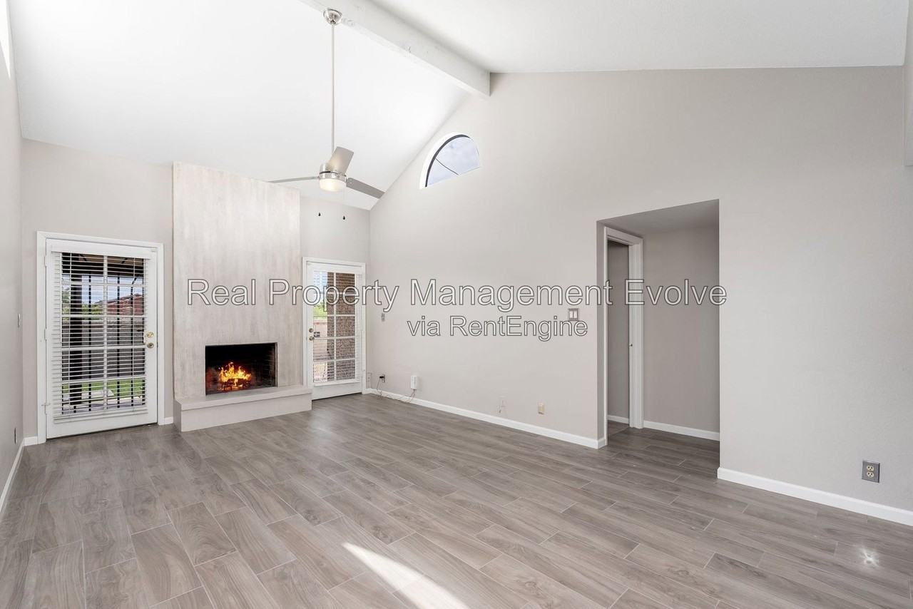 9411 E Jenan Dr - Photo 6 of 34