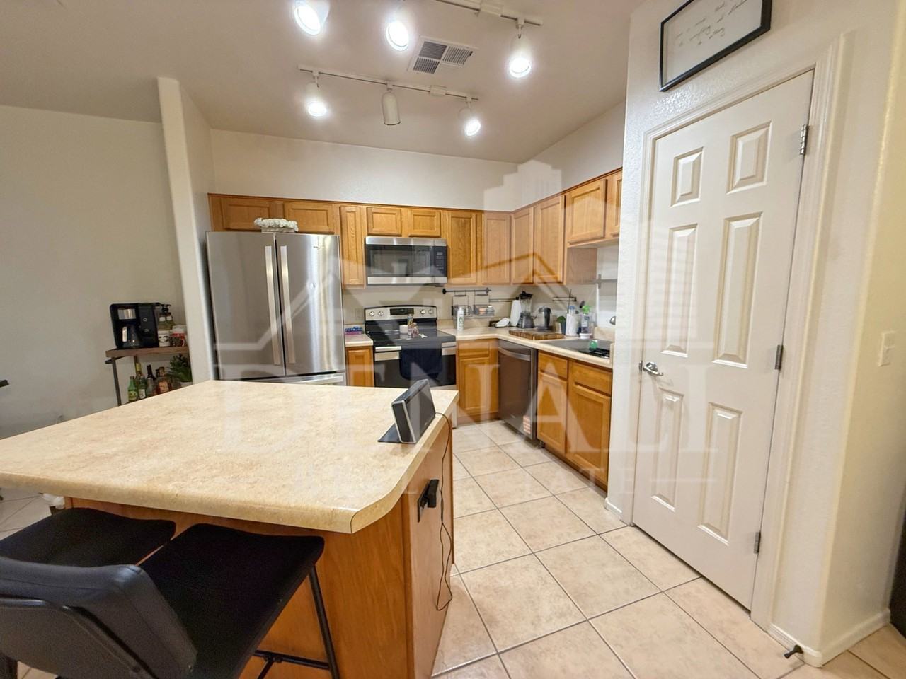 9615 N 13th Ave #104 - Photo 6 of 16