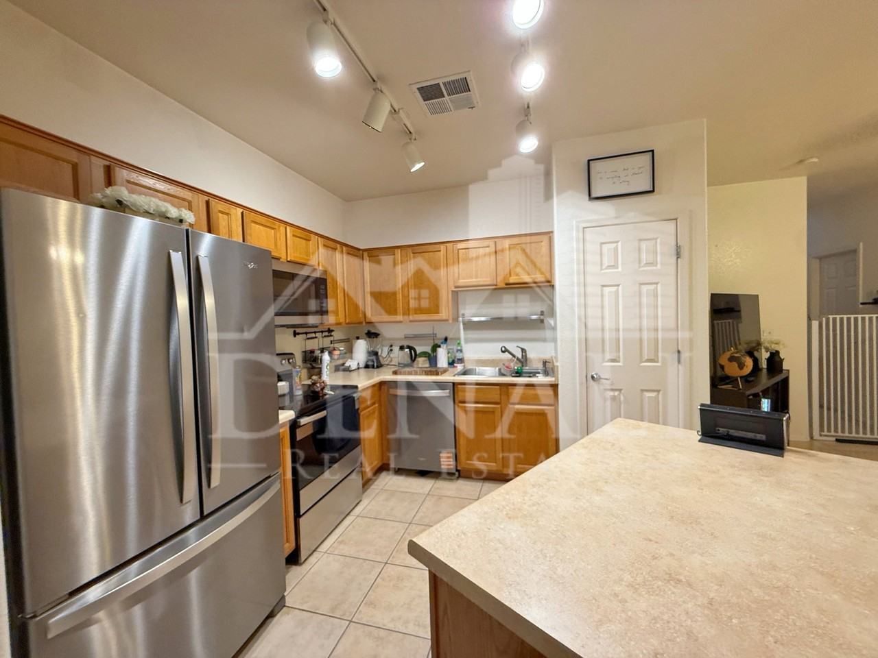 9615 N 13th Ave #104 - Photo 7 of 16