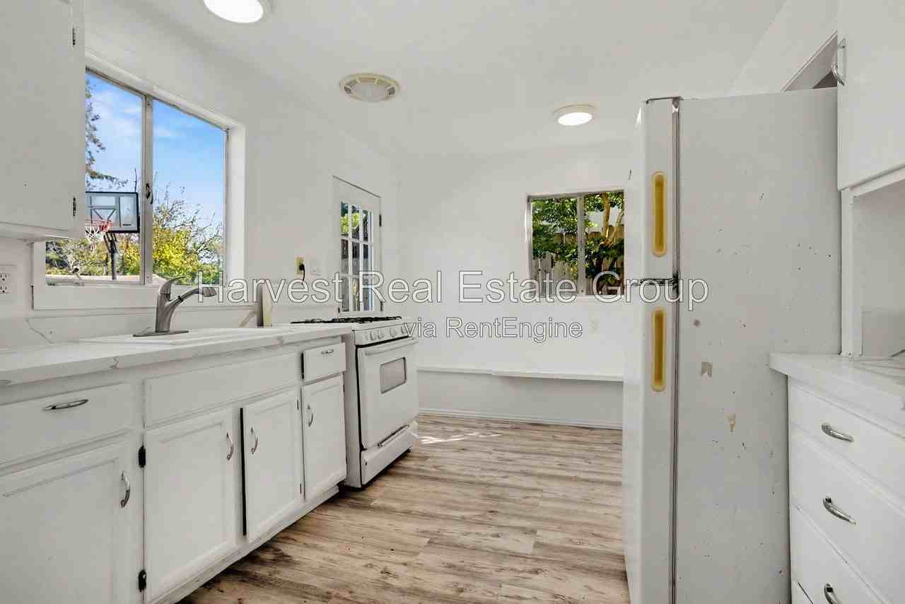 7526 Sterling Dr #2 - Photo 7 of 14