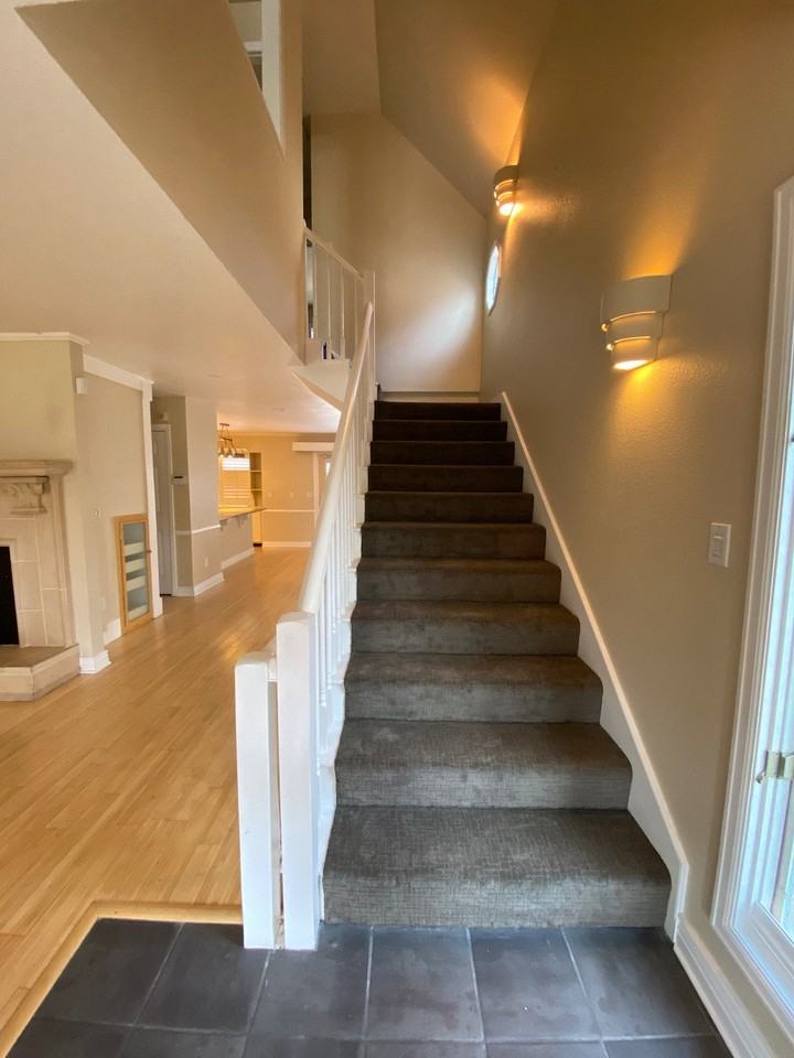 275 Harrison St - Photo 7 of 32