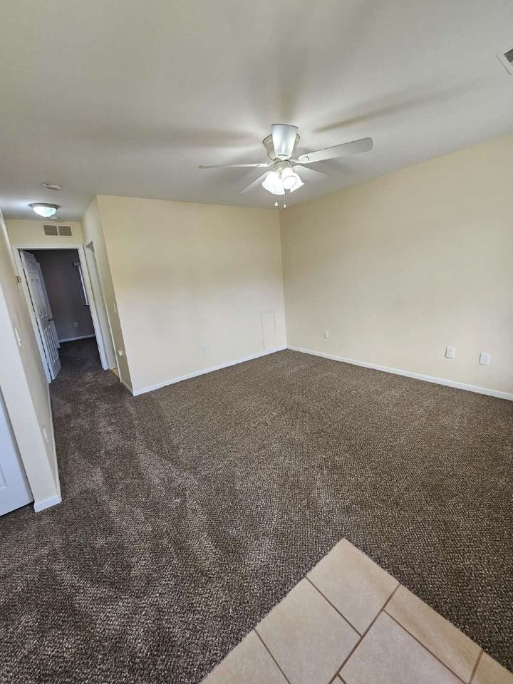 39497 Harrison Bay Ct - Photo 2 of 13