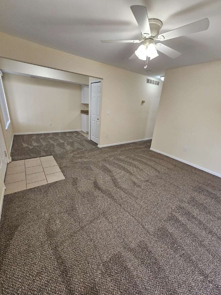 39497 Harrison Bay Ct - Photo 4 of 13