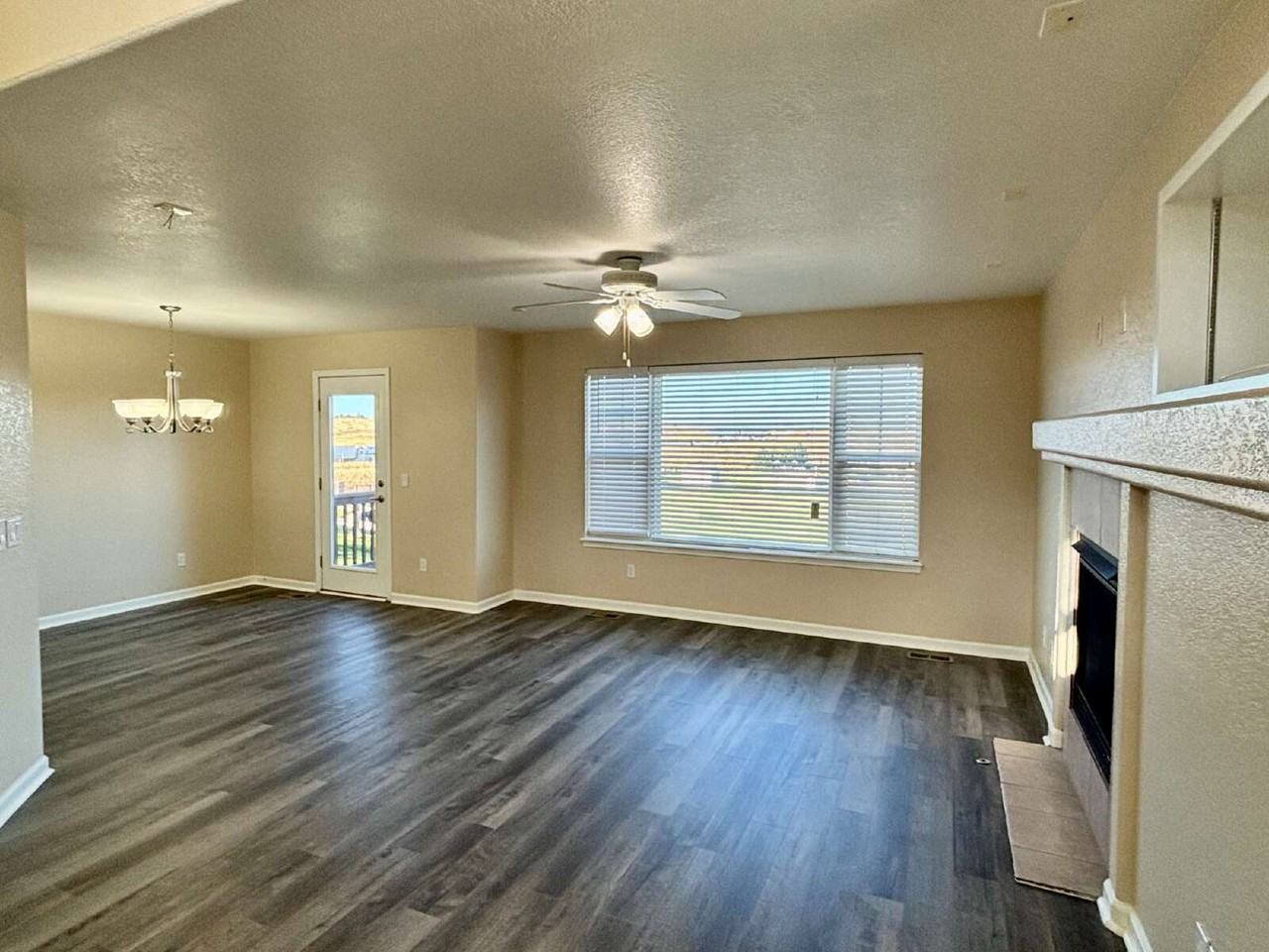 7567 S Quatar Way - Photo 3 of 18
