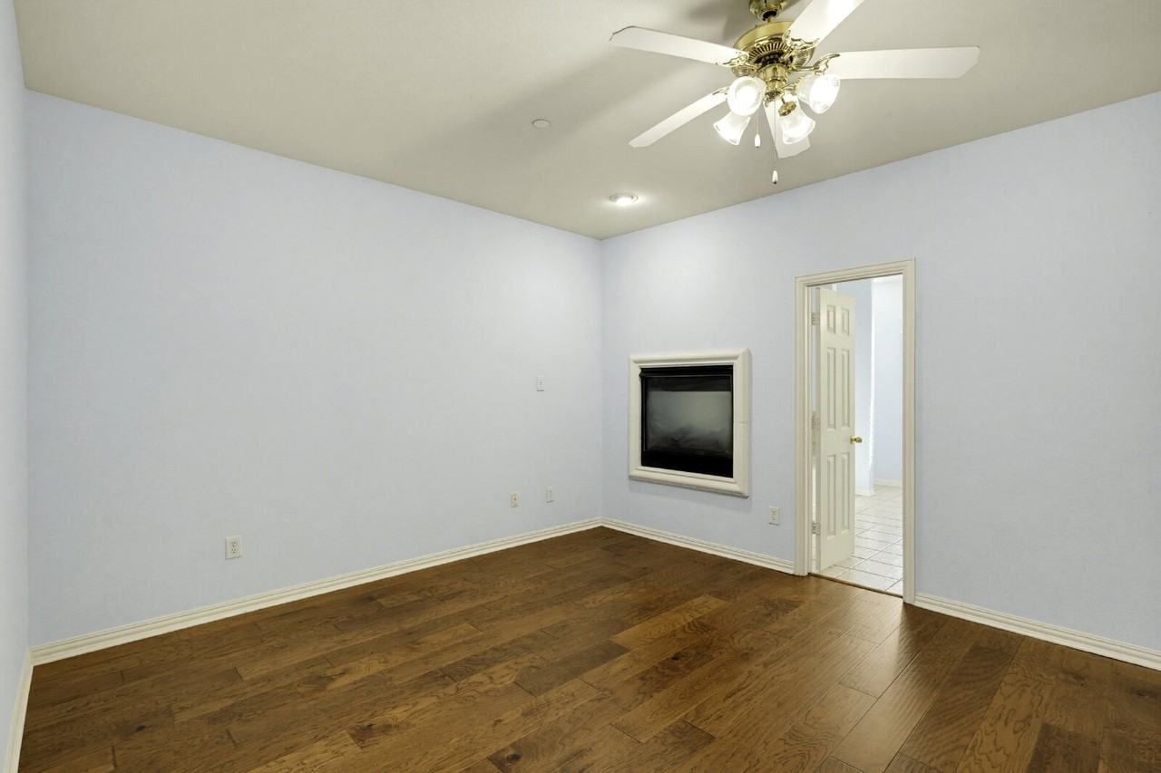 1744 Massey Dr - Photo 3 of 31