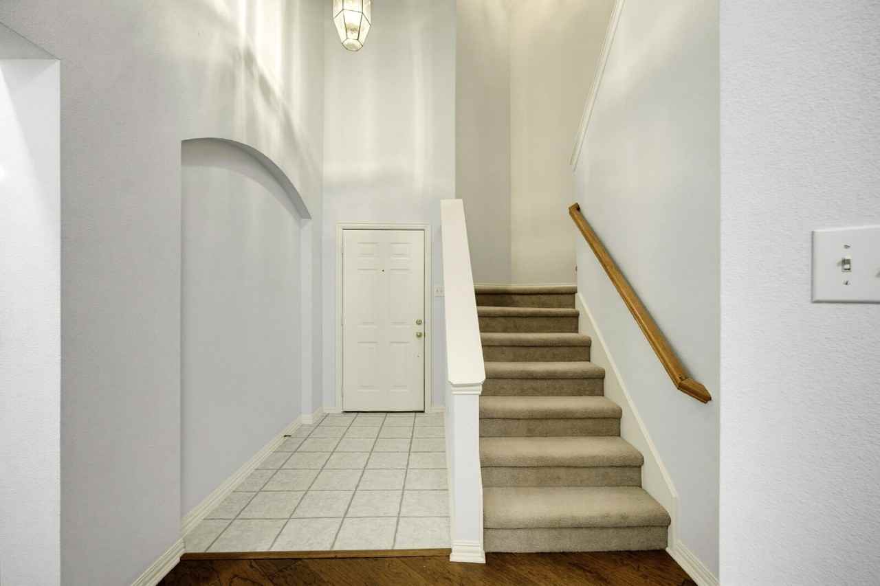 1744 Massey Dr - Photo 7 of 31