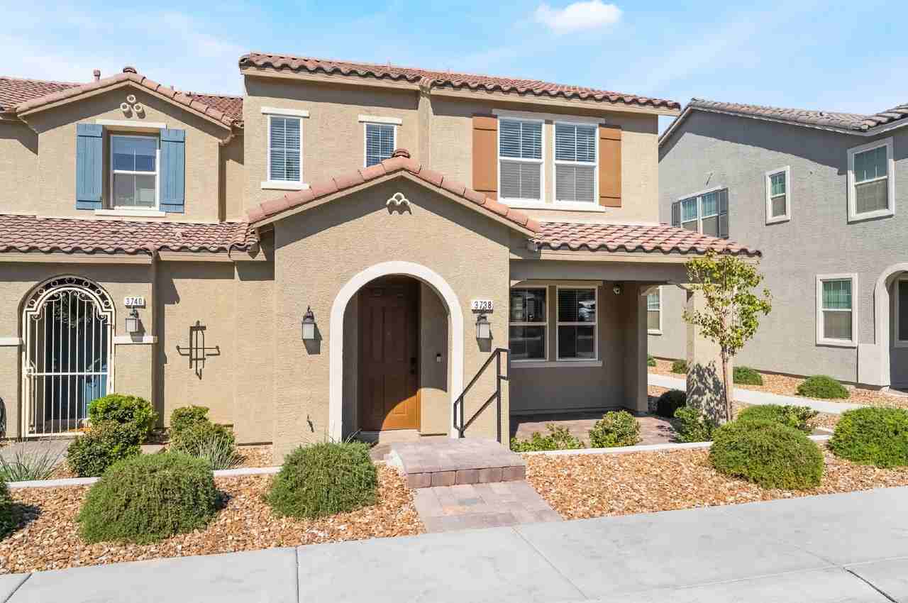 3738 Battipaglia Ave - Photo 4 of 50