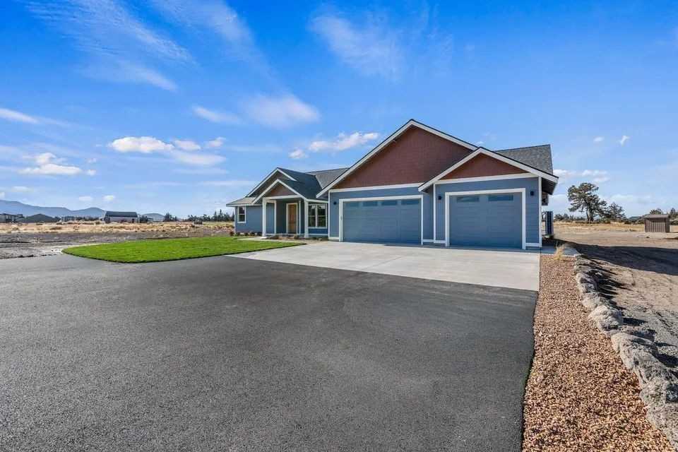 502 Sw Bent Loop - Photo 4 of 37