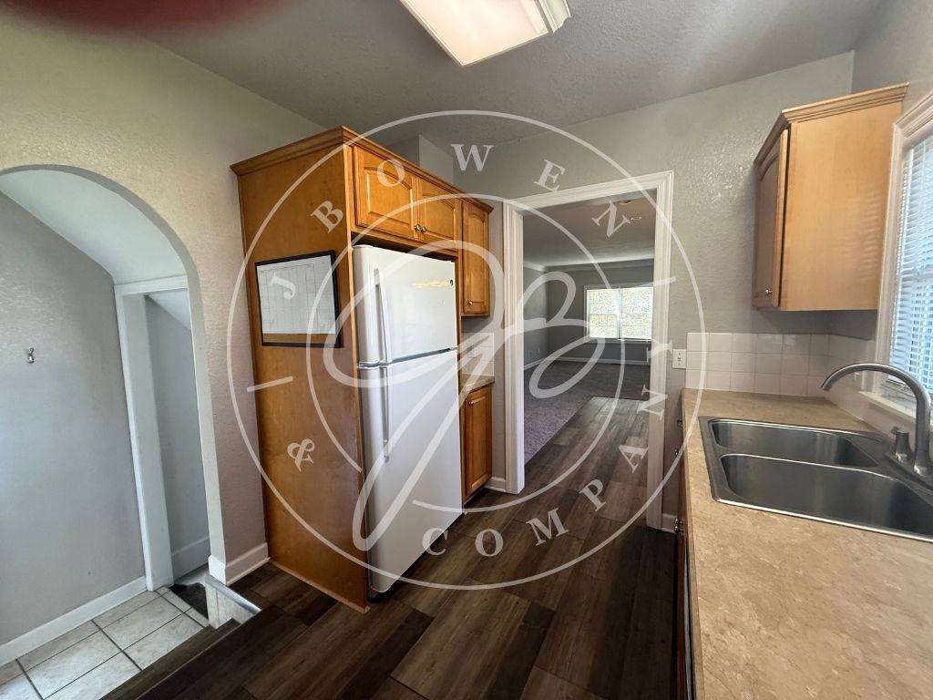 6939 Dorr St - Photo 6 of 17