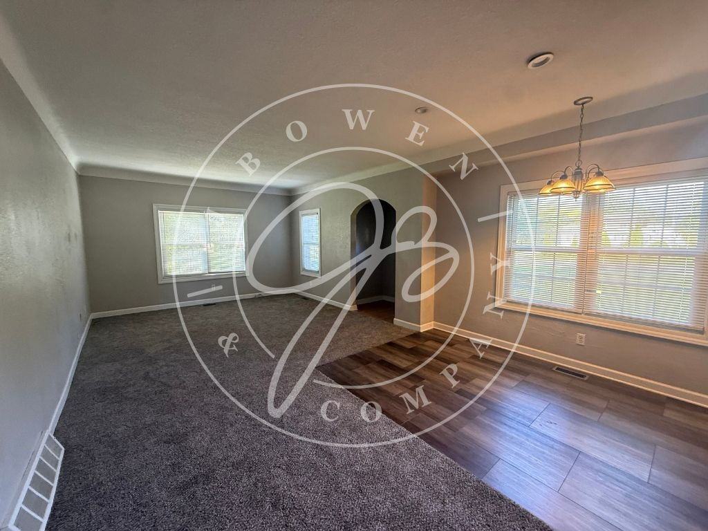 6939 Dorr St - Photo 7 of 17