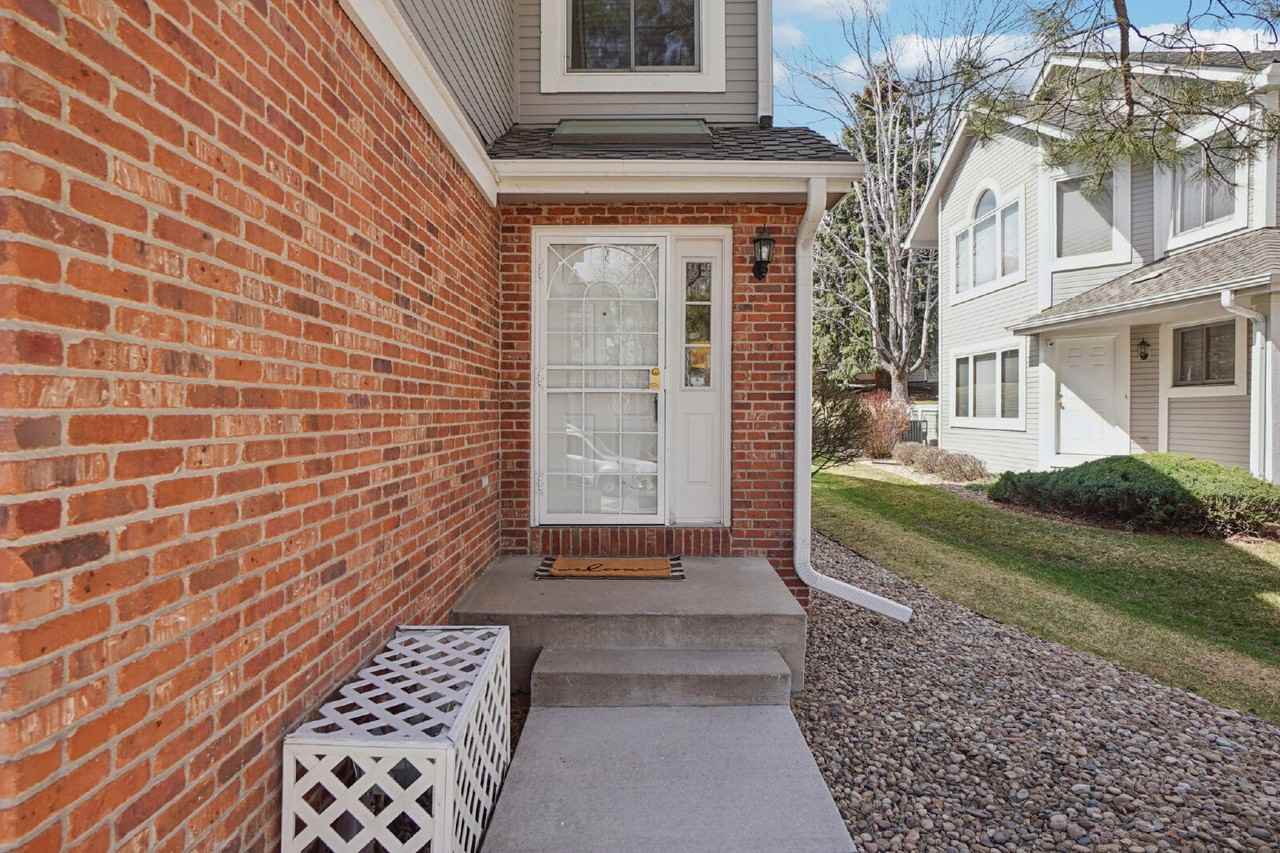 7711 S Monaco Cir E - Photo 6 of 50
