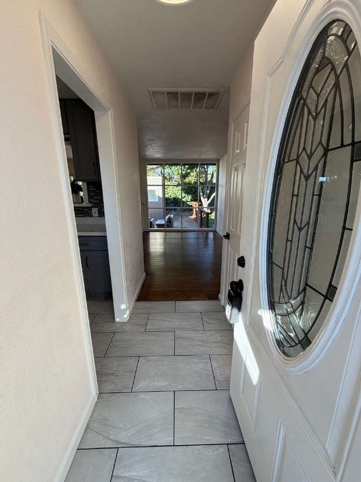 3191 Claudia Dr - Photo 2 of 31