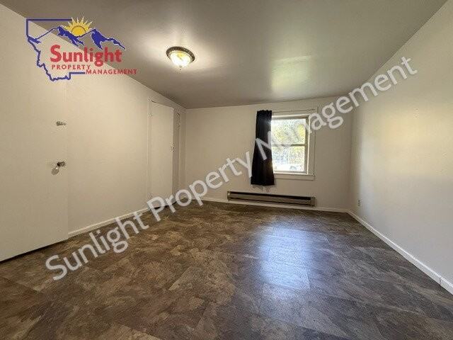 1020 Terry Ave - Photo 6 of 10