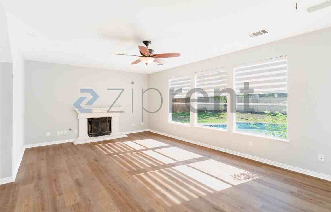 9201 Linkmeadow Dr - Photo 7 of 26