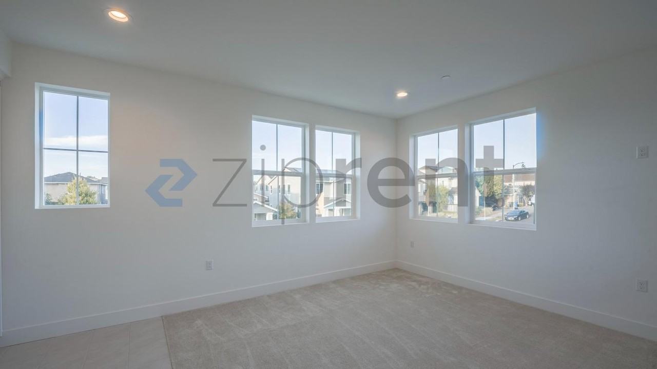 2560 Dakota Ave - Photo 6 of 19