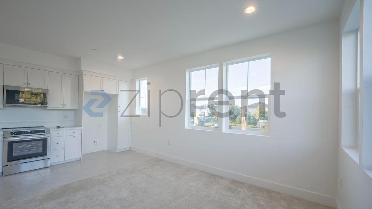 2560 Dakota Ave - Photo 7 of 19