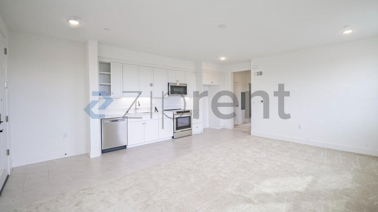 2562 Dakota Ave - Photo 4 of 21