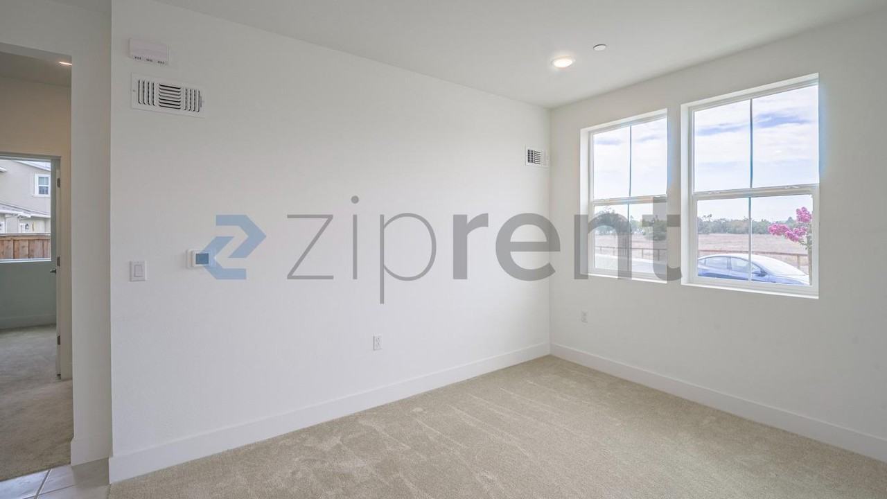 2562 Dakota Ave - Photo 6 of 21