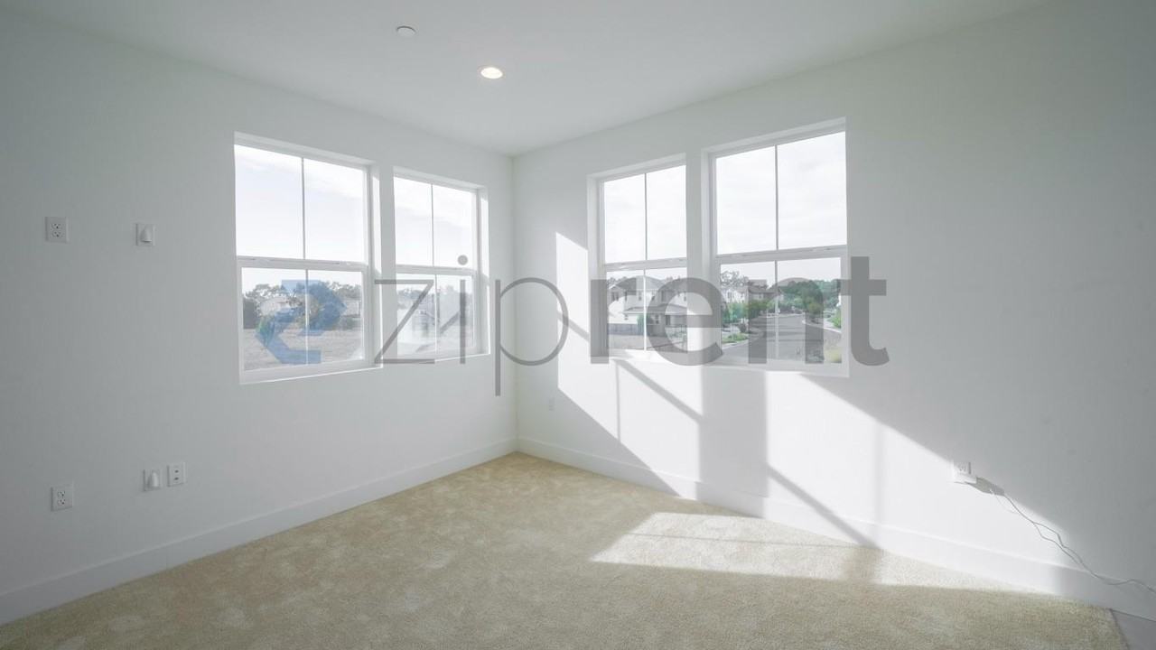 2564 Dakota Ave - Photo 6 of 20
